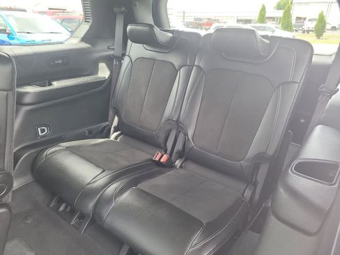 Certified 2024 Jeep Grand Cherokee L Altitude AWD/4WD image 16