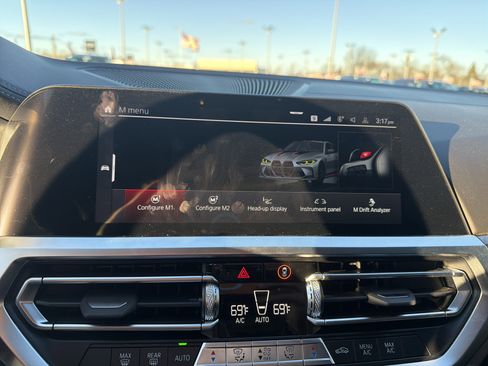 Used 2023 BMW M4 CSL image 14