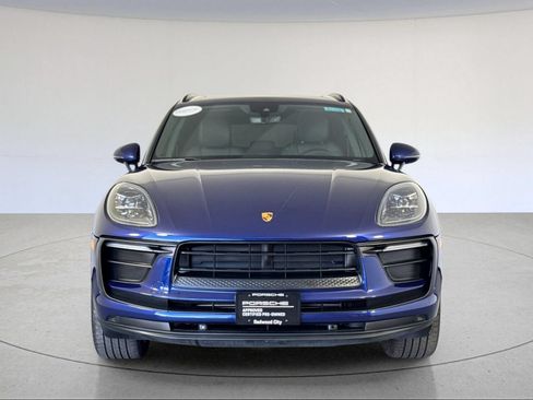 Certified 2022 Porsche Macan AWD/4WD image 11