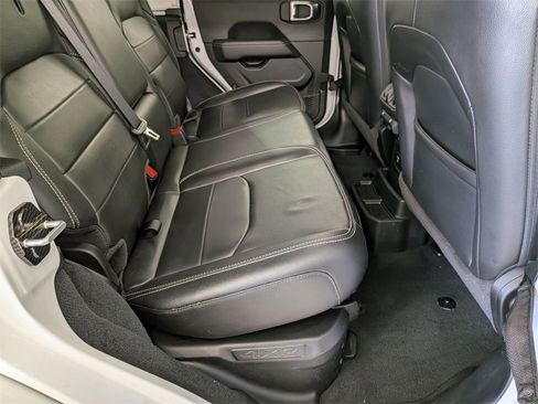 Used 2022 Jeep Wrangler Unlimited Sahara w/ Cold Weather Group image 30