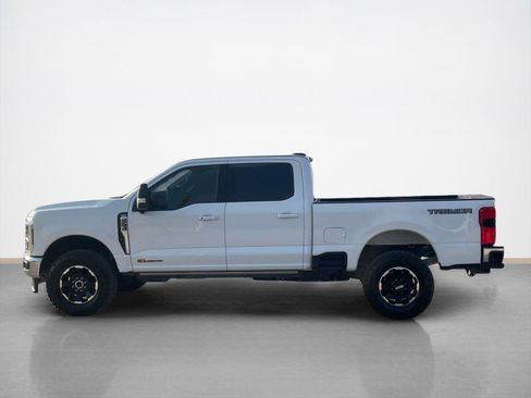 Used 2025 Ford F250 Lariat w/ Tremor Off-Road Package AWD/4WD image 4