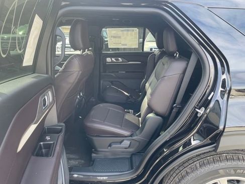 New 2026 Ford Explorer Platinum image 24