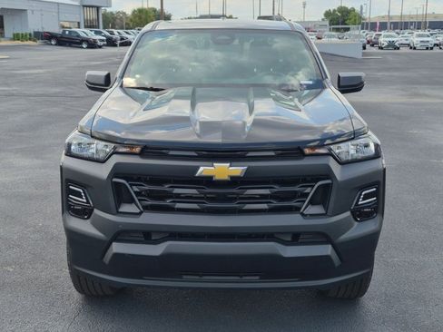 Used 2026 Chevrolet Colorado W/T w/ WT Custom Package RWD image 2