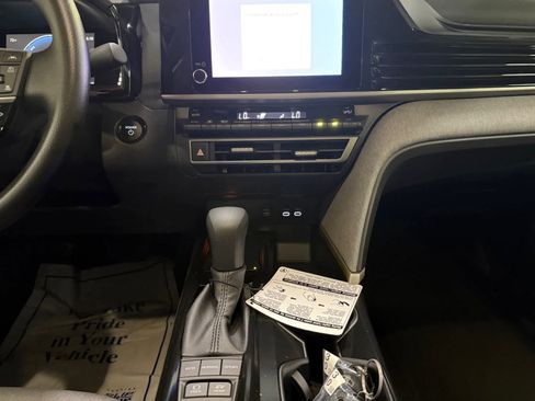 New 2026 Toyota Camry LE image 11