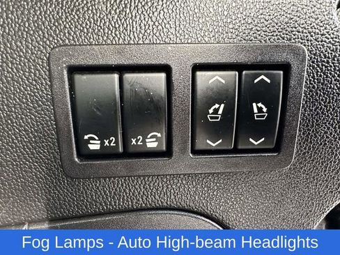 Used 2017 Chevrolet Suburban Premier image 22