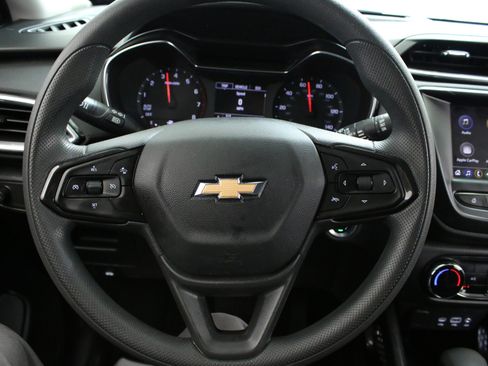 Used 2023 Chevrolet TrailBlazer LT AWD/4WD image 13