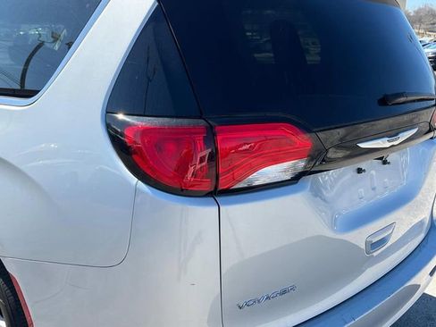 Certified 2024 Chrysler Voyager LX image 37