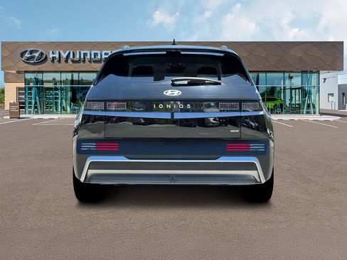 New 2025 Hyundai Ioniq 5 SEL image 6