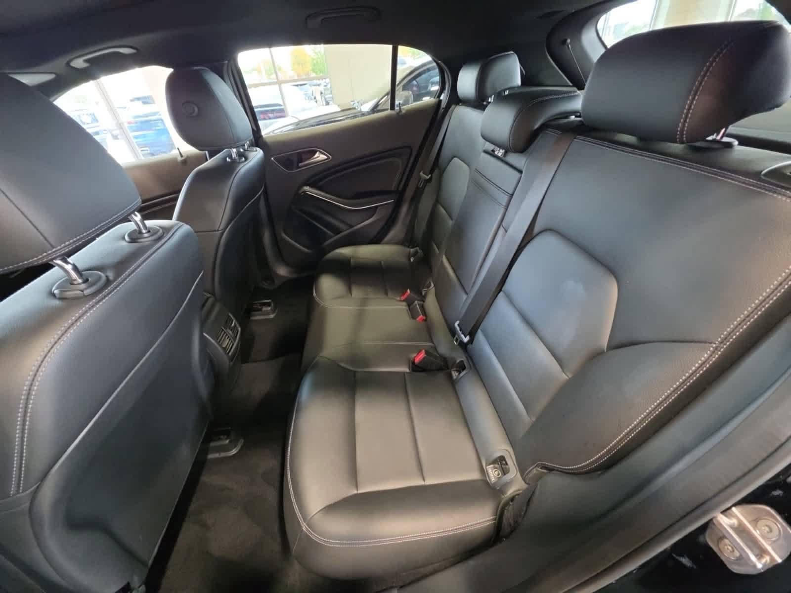 Used 2019 Mercedes-Benz GLA 250 4MATIC image 32