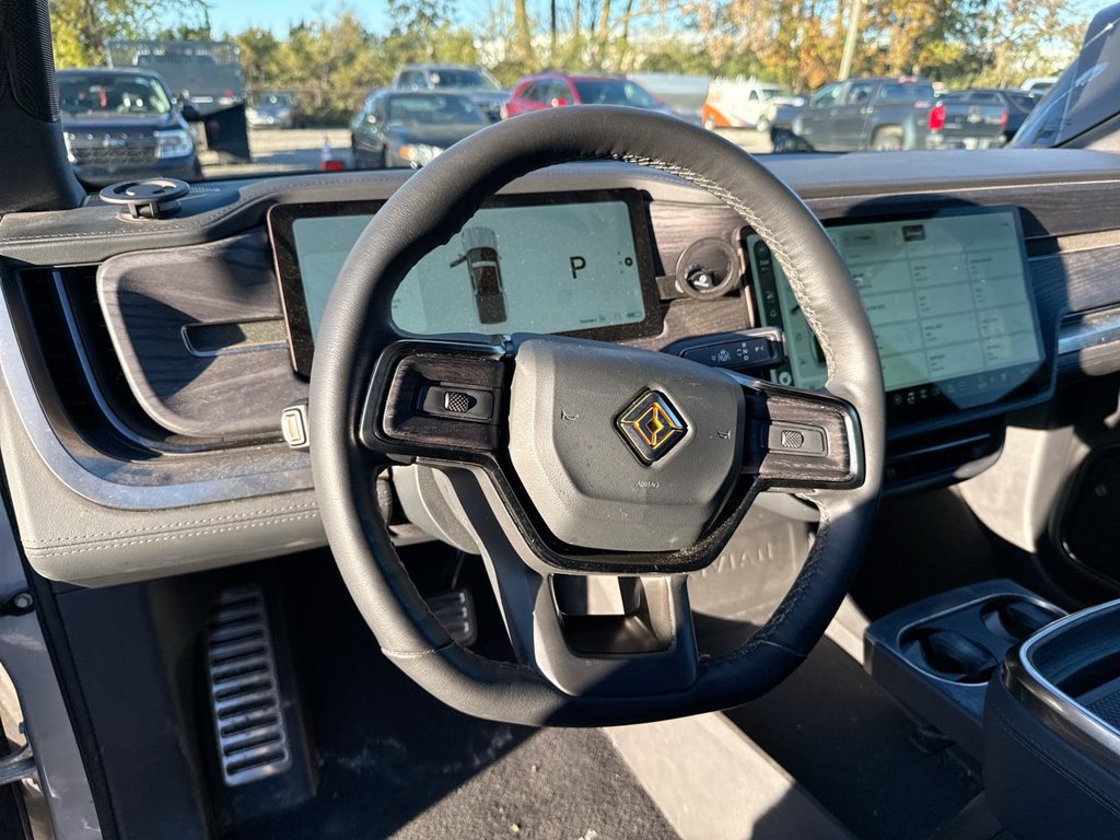Used 2024 Rivian R1T Adventure Dual AWD/4WD image 10