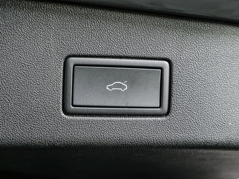 Certified 2023 Volkswagen ID.4 Pro S RWD image 38