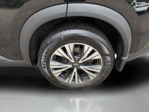 Used 2023 Nissan Rogue SV FWD image 26