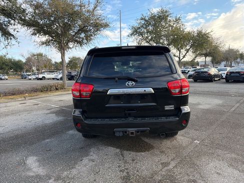 Used 2017 Toyota Sequoia Platinum image 4