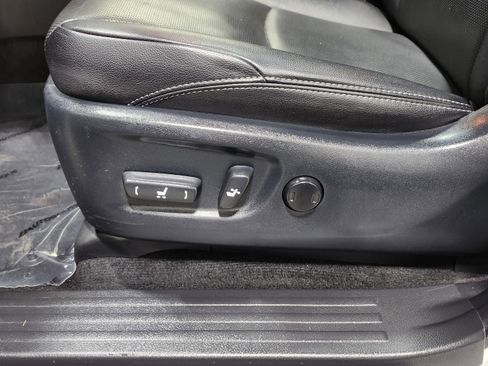 Used 2023 Toyota 4Runner Limited image 25