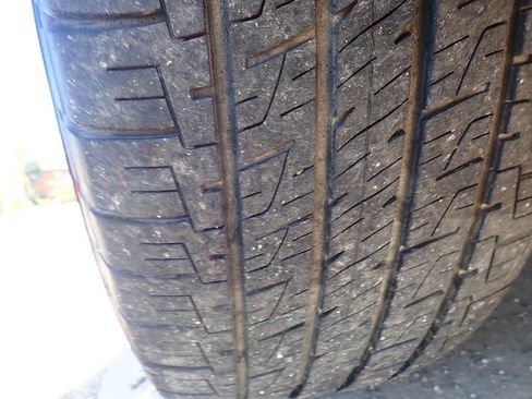 Used 2014 GMC Acadia Denali AWD/4WD image 35