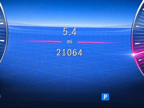 Used 2024 Mercedes-Benz GLS 450 4MATIC image 17