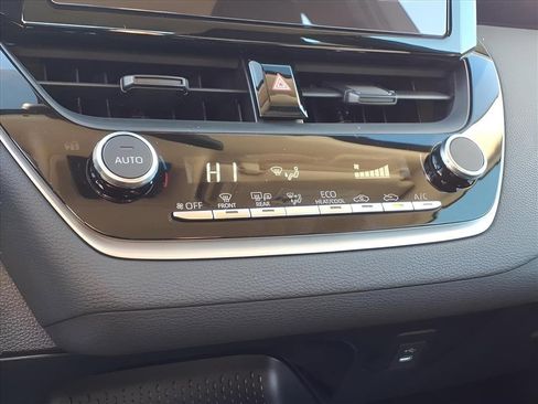 Certified 2026 Toyota Corolla LE image 18