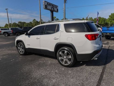 Used 2017 GMC Acadia SLT FWD image 6