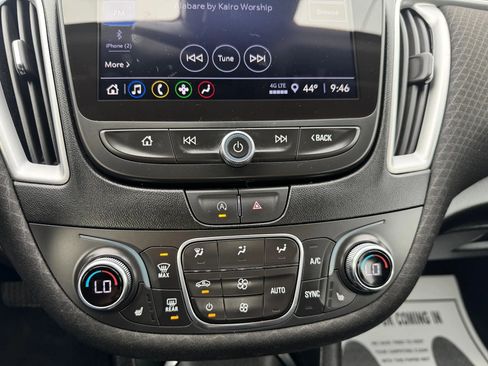 Used 2024 Chevrolet Malibu LT FWD image 16