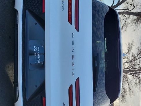 Used 2023 Genesis GV70 2.5T w/ Sport Prestige Package image 7