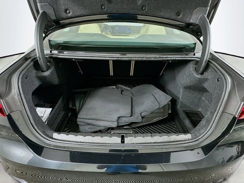 Used 2025 BMW 430i Coupe w/ Convenience Package image 27