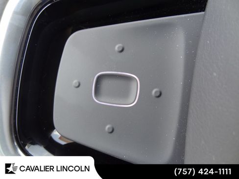 Used 2026 Lincoln Nautilus Premier w/ Equipment Group 102A AWD/4WD image 21