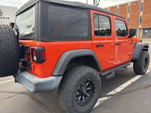 Used 2019 Jeep Wrangler Unlimited Sport AWD/4WD image 3
