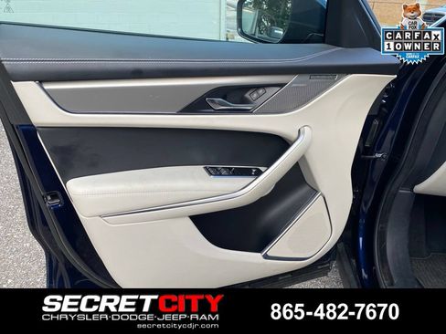 Used 2025 Jaguar F-PACE R-Dynamic S AWD/4WD image 13
