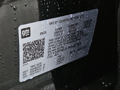 Certified 2026 Cadillac Escalade ESV Sport w/ LPO, ONYX Package image 29