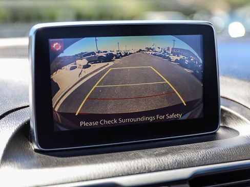 Used 2016 MAZDA MAZDA3 i Touring w/ Popular Equipment Package FWD image 23
