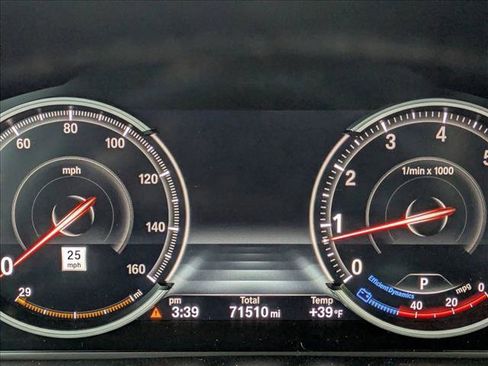 Used 2018 BMW X5 xDrive50i w/ M Sport Package image 11