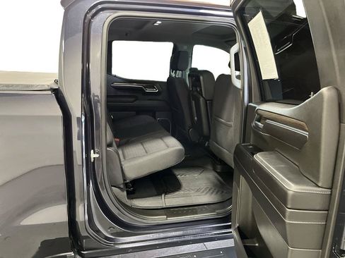 Certified 2022 Chevrolet Silverado 1500 LT AWD/4WD image 18