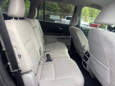 Used 2016 Honda Pilot EX image 13