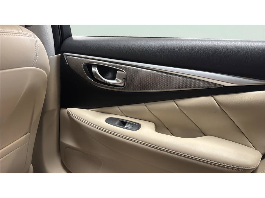 Used 2015 INFINITI Q50 Premium w/ Navigation Package RWD image 24