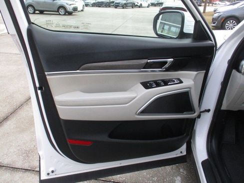 Used 2021 Kia Telluride EX image 12