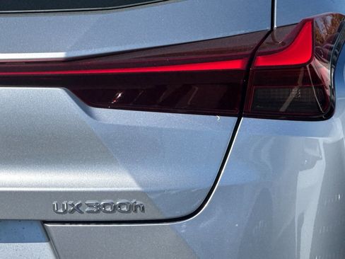 New 2026 Lexus UX 300h FWD image 12
