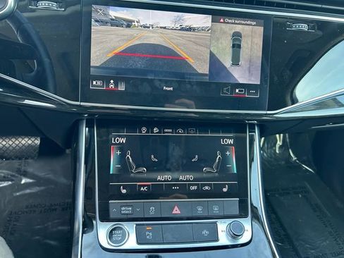 Used 2022 Audi Q7 3.0T Premium image 12