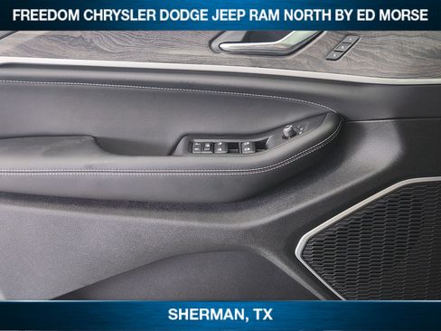 New 2026 Jeep Grand Cherokee Limited AWD/4WD image 16
