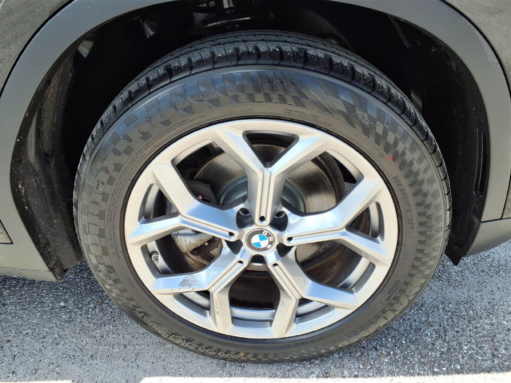 Used 2024 BMW X3 xDrive30i AWD/4WD image 9