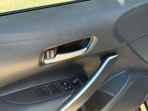 Used 2021 Toyota Corolla SE w/ Carpet Mat Package (TMS) FWD image 18