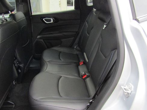 New 2026 Jeep Compass Limited AWD/4WD image 16