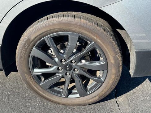 Used 2023 Chevrolet Equinox RS w/ LPO, Floor Liner Package FWD image 7