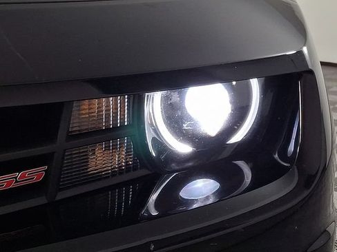 Used 2010 Chevrolet Camaro SS w/ RS Package RWD image 11