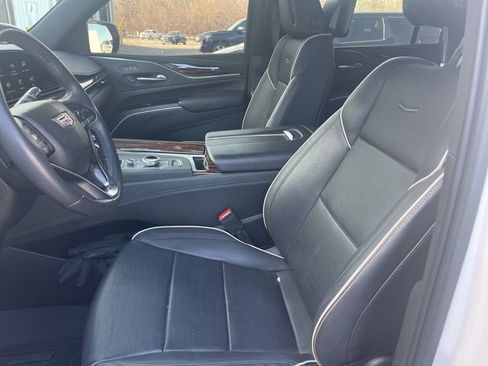 Used 2021 Cadillac Escalade ESV Premium Luxury image 10