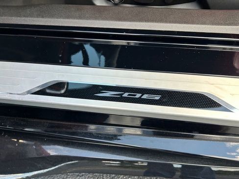 Used 2025 Chevrolet Corvette Z06 image 25