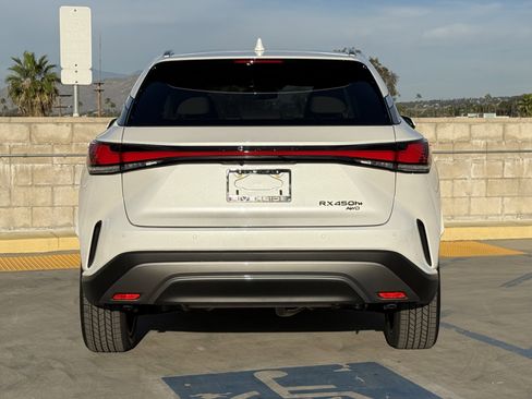New 2026 Lexus RX 450h AWD image 10
