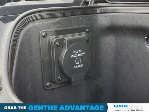 Certified 2024 RAM 2500 Limited image 32