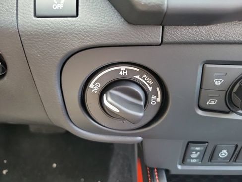New 2026 Nissan Frontier PRO-4X w/ Pro Premium Package AWD/4WD image 28