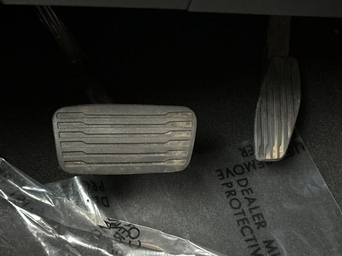 Used 2024 GMC Sierra 3500 AT4 w/ AT4 Premium Plus Package image 43