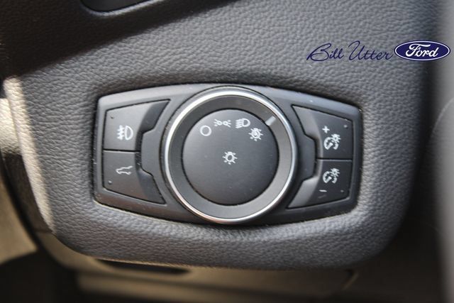 Used 2019 Ford Escape SE FWD image 21